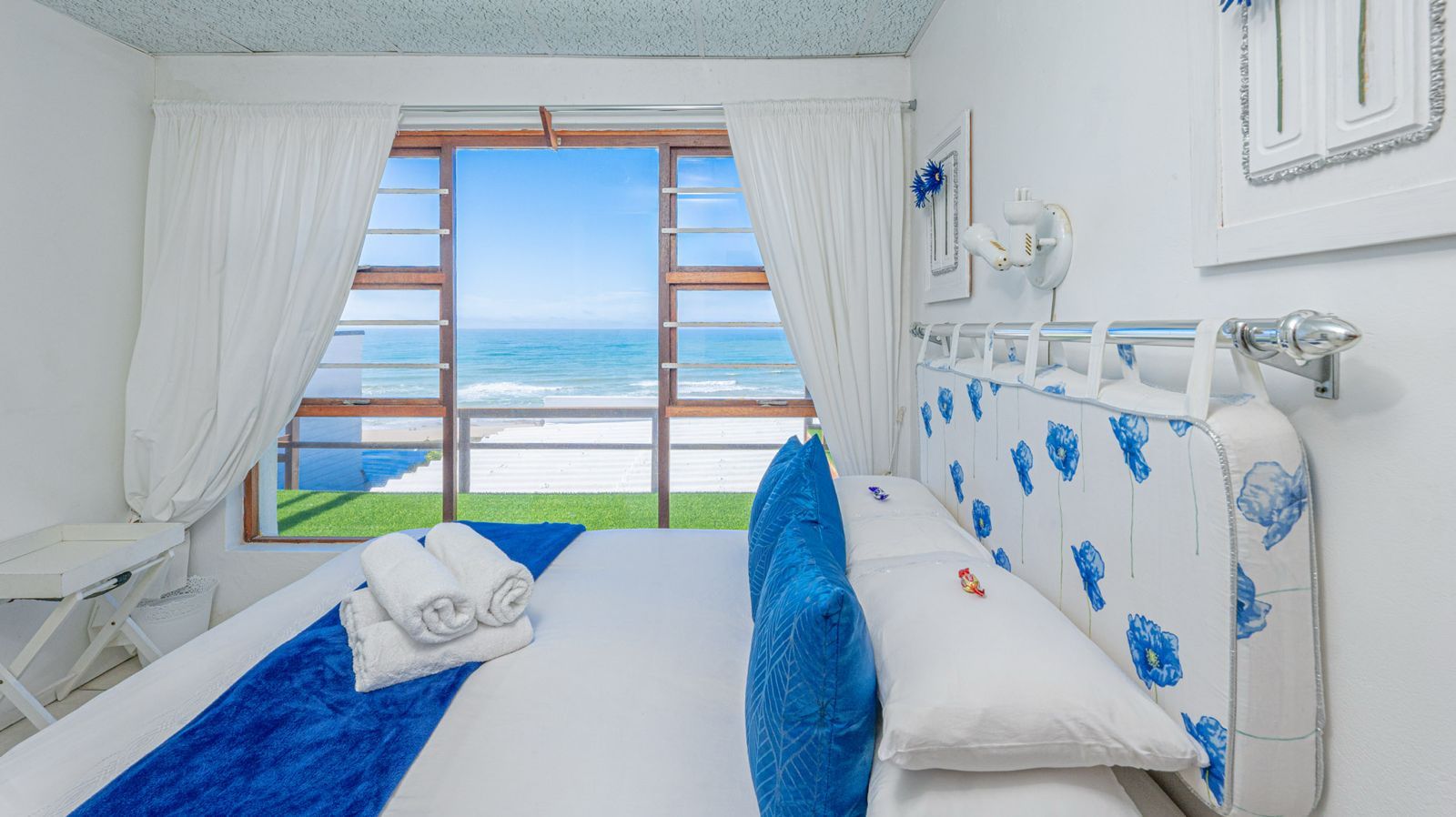 Blue Whale main bedroom with ocean view