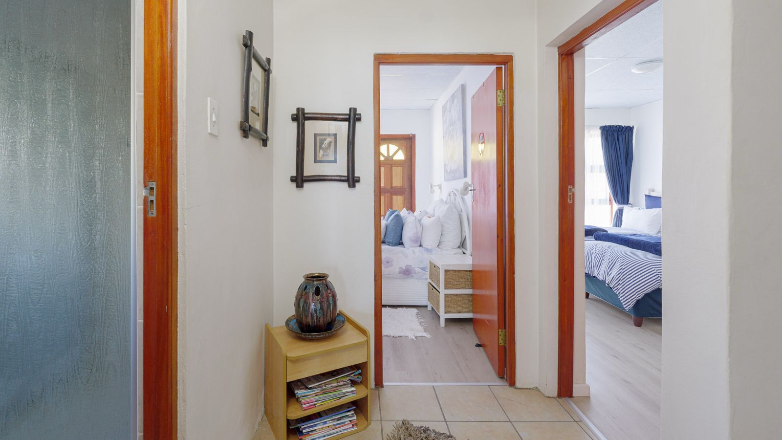 Orca hallway leading to both bedrooms